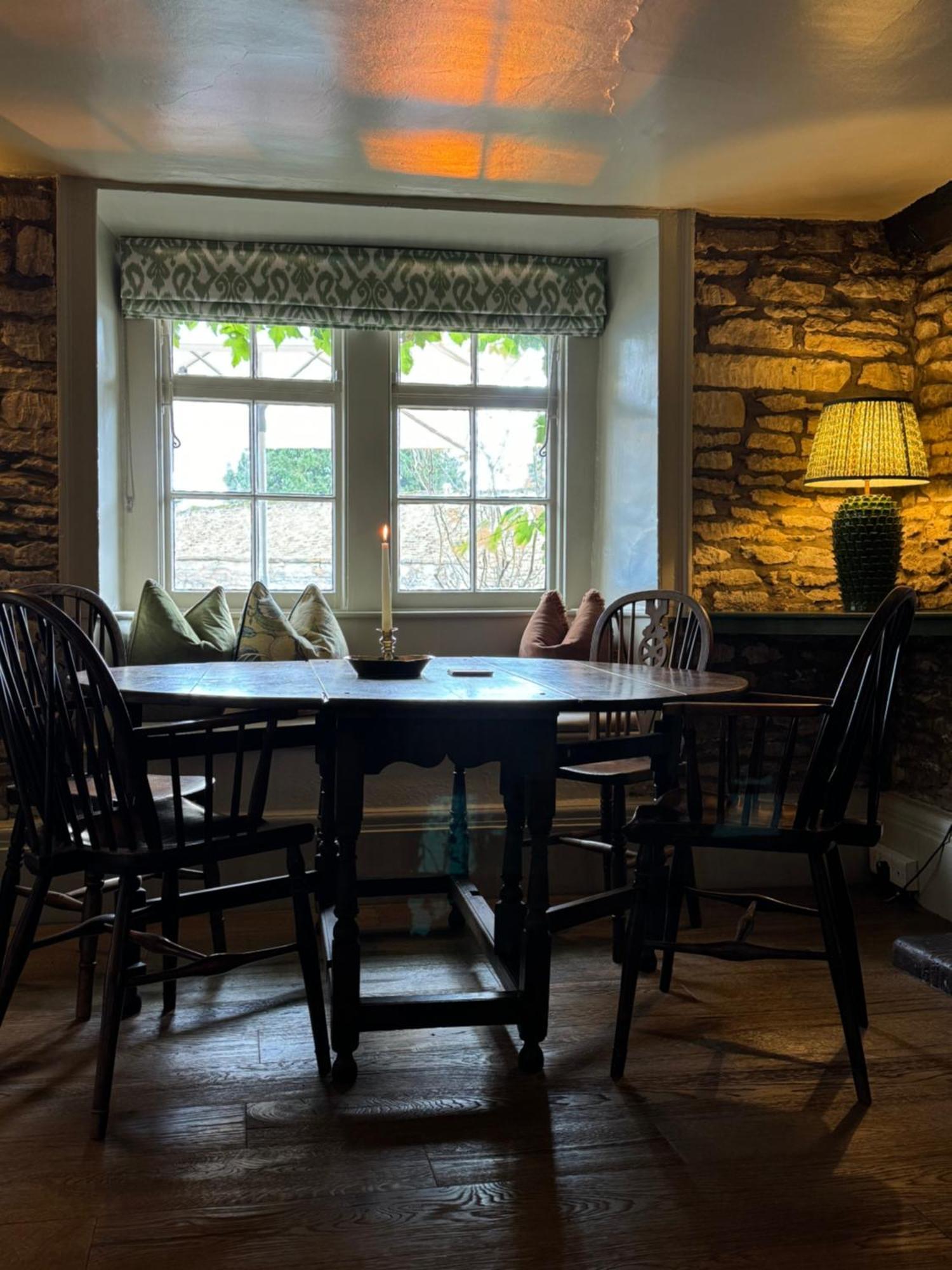 Neeld Arms Hotel Grittleton Luaran gambar