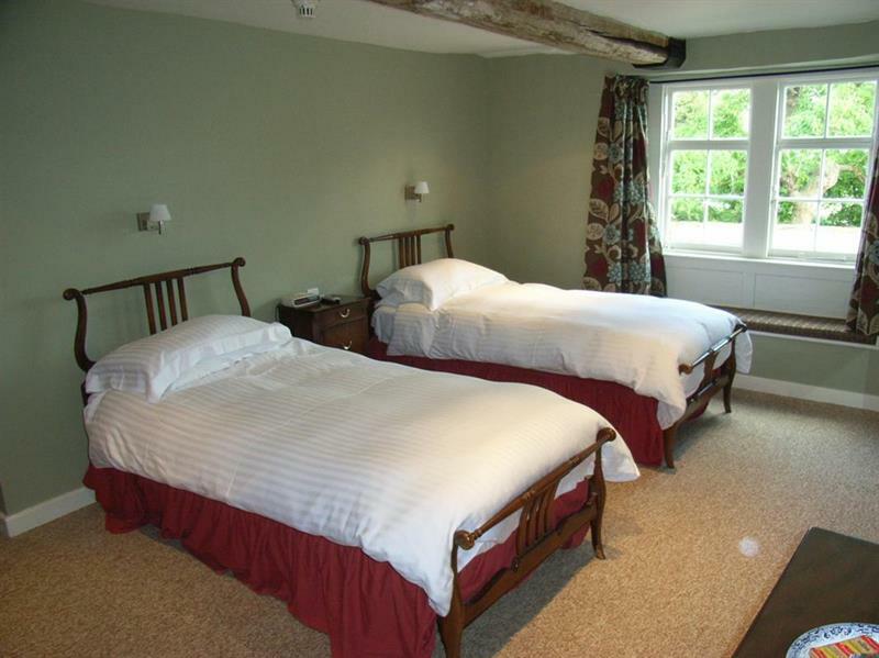 Neeld Arms Hotel Grittleton Luaran gambar
